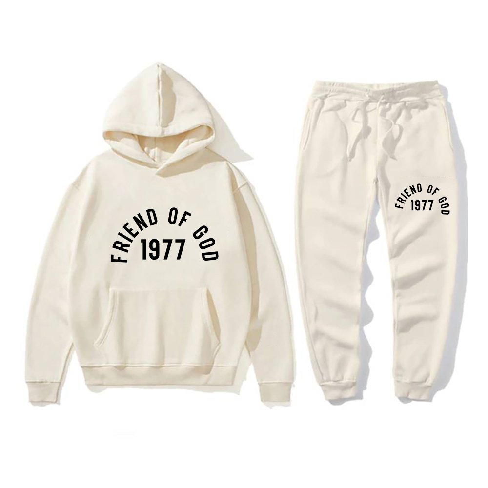 Mastering the Art of Comfort: Why Essentials Hoodies Are Key